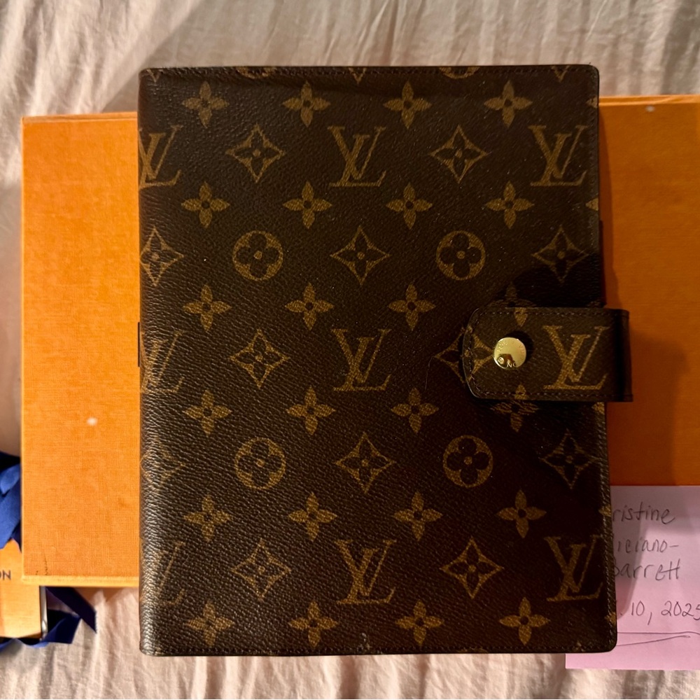 Louis Vuitton Monogram Agenda Cover GM (Authentic)